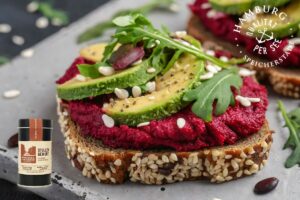 Rezept Rote Beete Hummus auf Volkornbrot